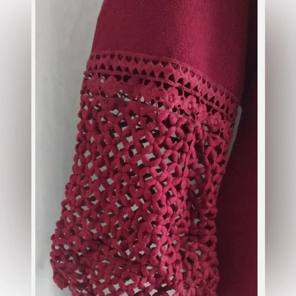 Karl Lagerfeld  BURGUNDY/ WINE 3/4 Sleeve Dress
Used - Picture 3 of 5